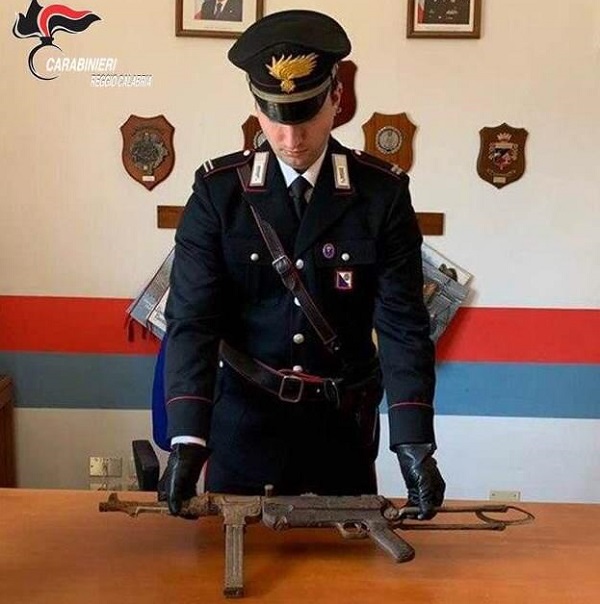 carabinieri plati arma